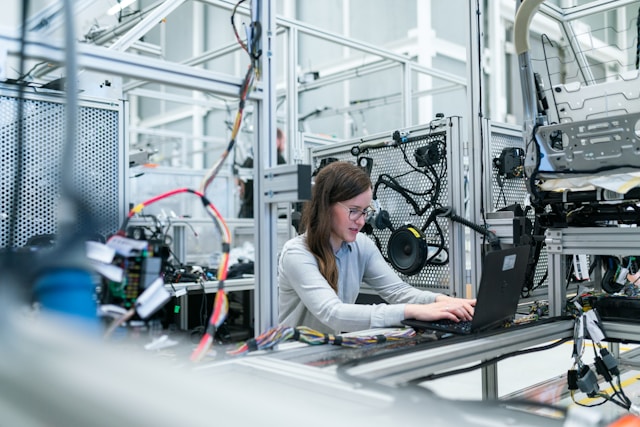 How to Stay Ahead with the Latest Technology Without Overspending